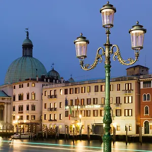 https://carlton-on-the-grand-canal.hotelinveneto.com