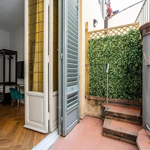 https://room-eleven.it-tuscanyhotel.com
