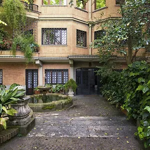 Vatican House Apartament